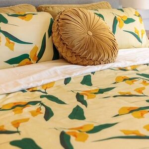 Fighting Eel Floral Yellow and Green Bedding Sheets